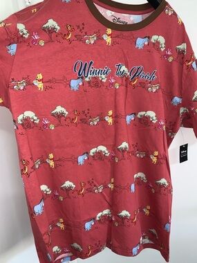 Disney Coral Red Winnie the Pooh Allover Character Tee
